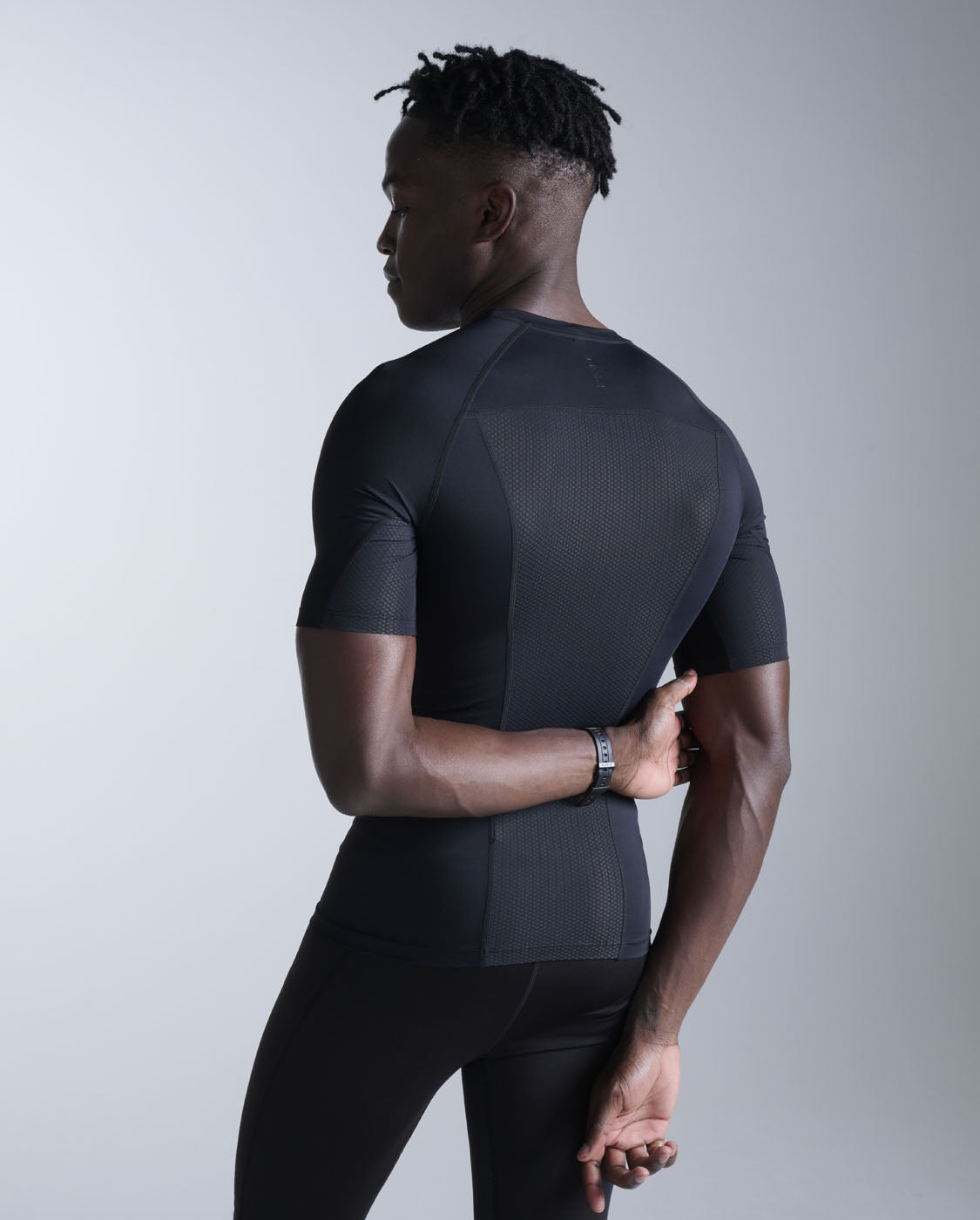 Mens Singlets, Tanks & T-Shirts – 2XU US