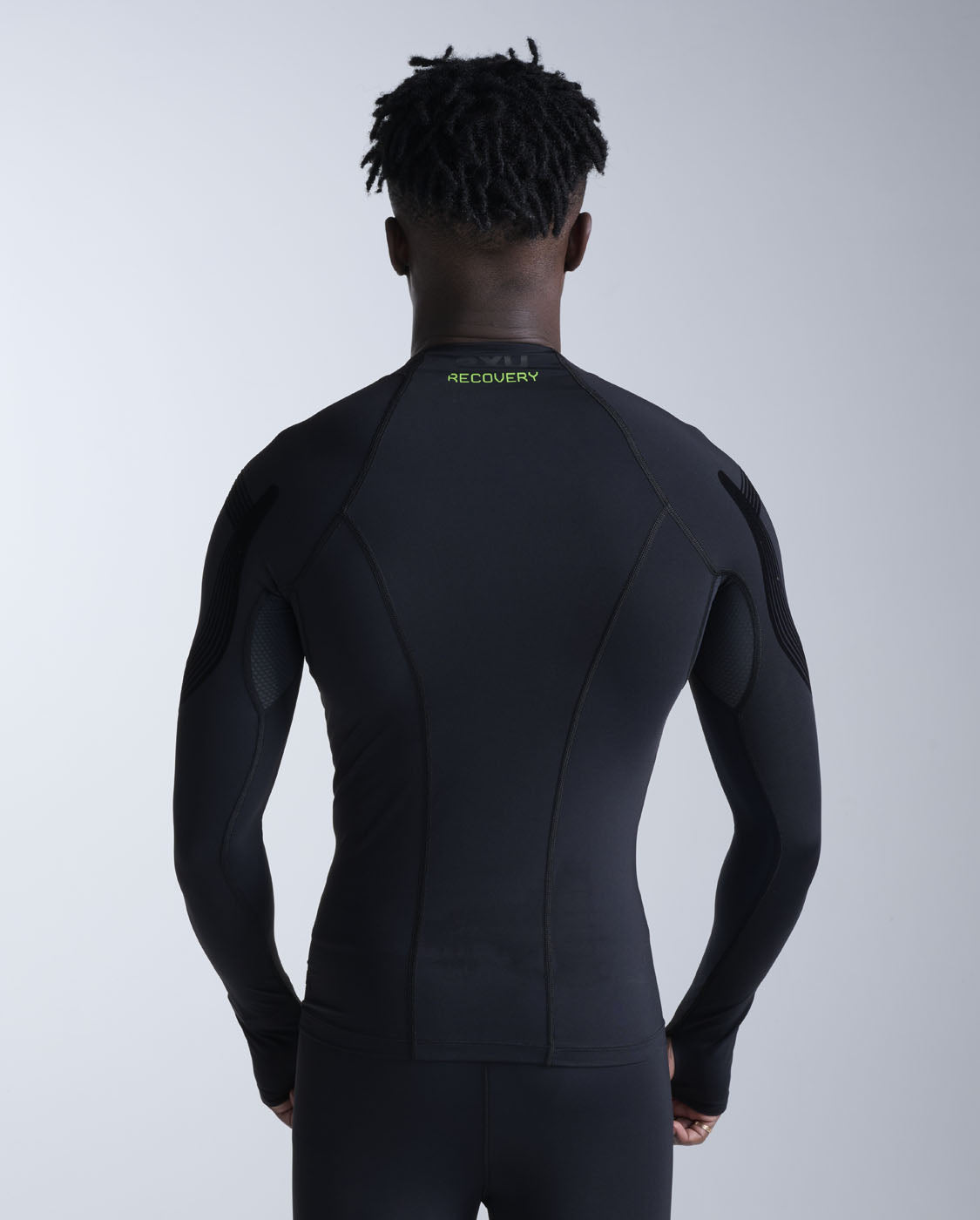 【新品未使用】ツータイムズユー2XU Men's Compression Top Recovery Compression Top with FIR – 2XU US