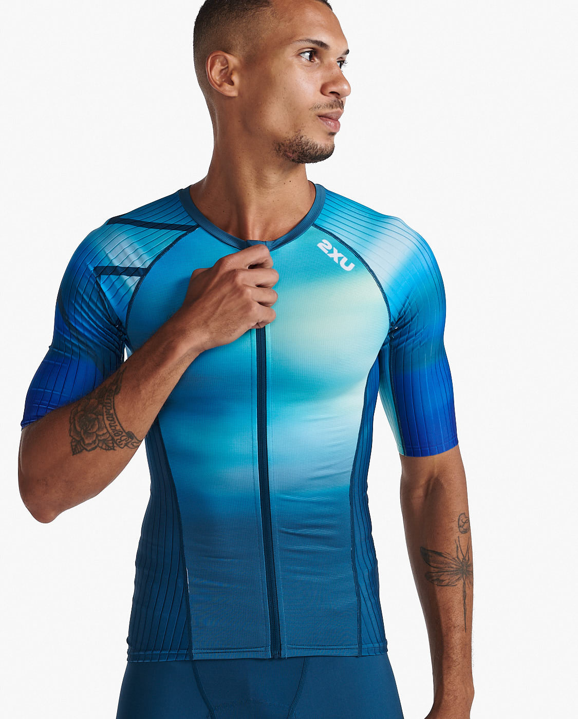 Aero Tri Sleeved Top