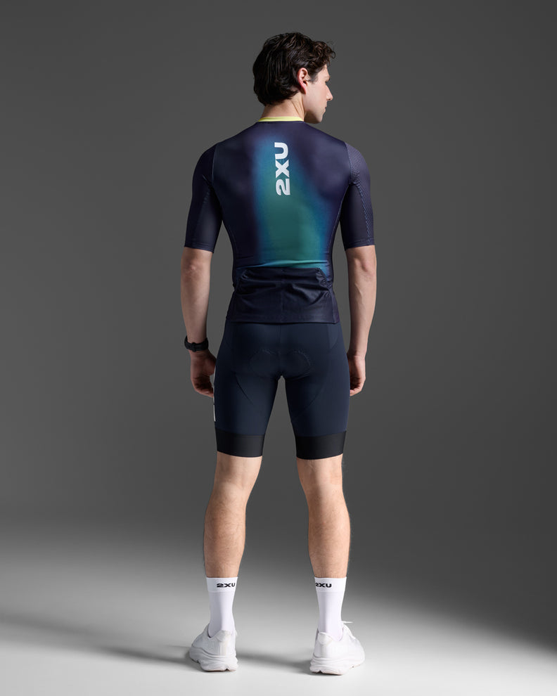 Aero Hex Tri Sleeved Top