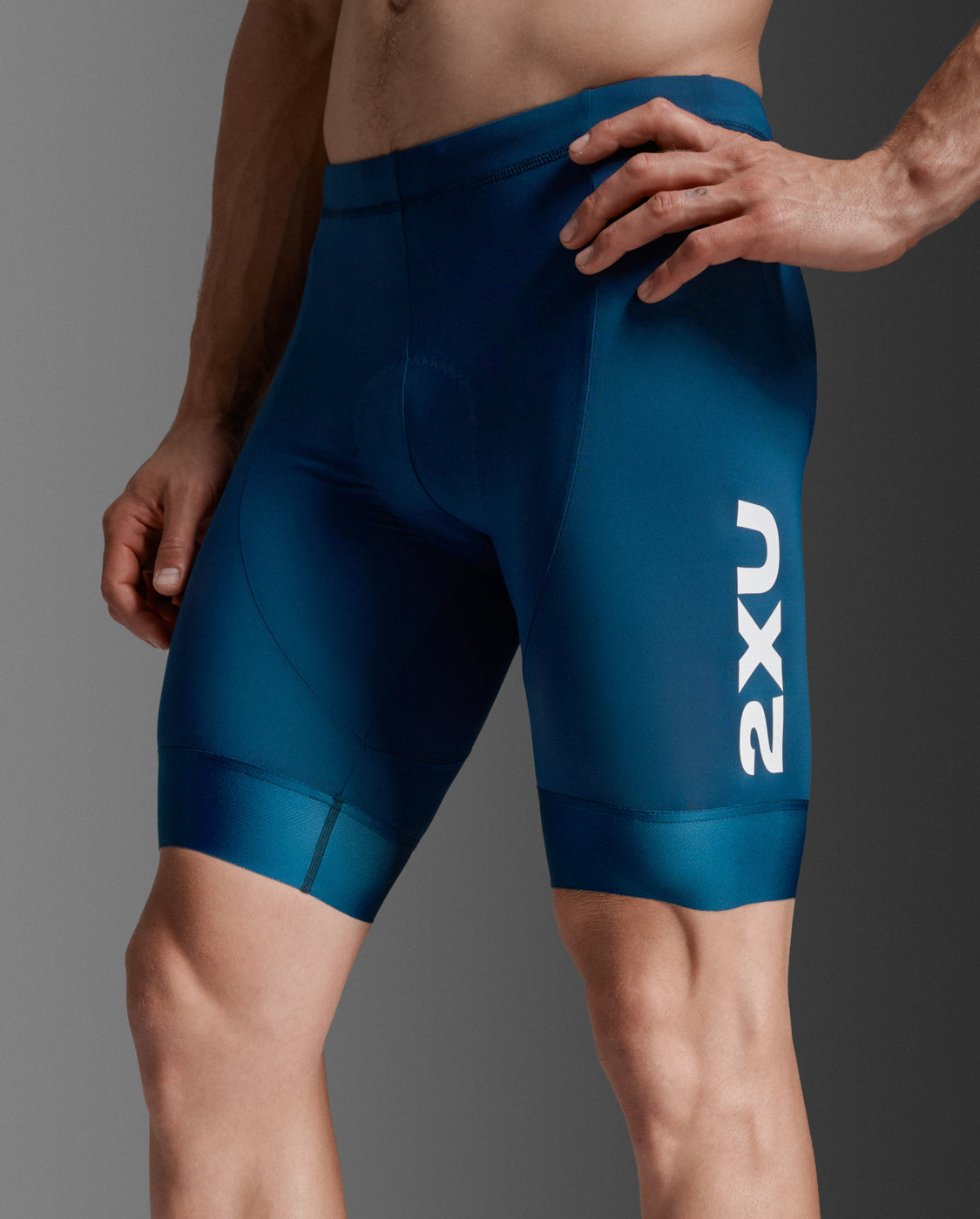 Aero Tri 9 Inch Shorts – 2XU US