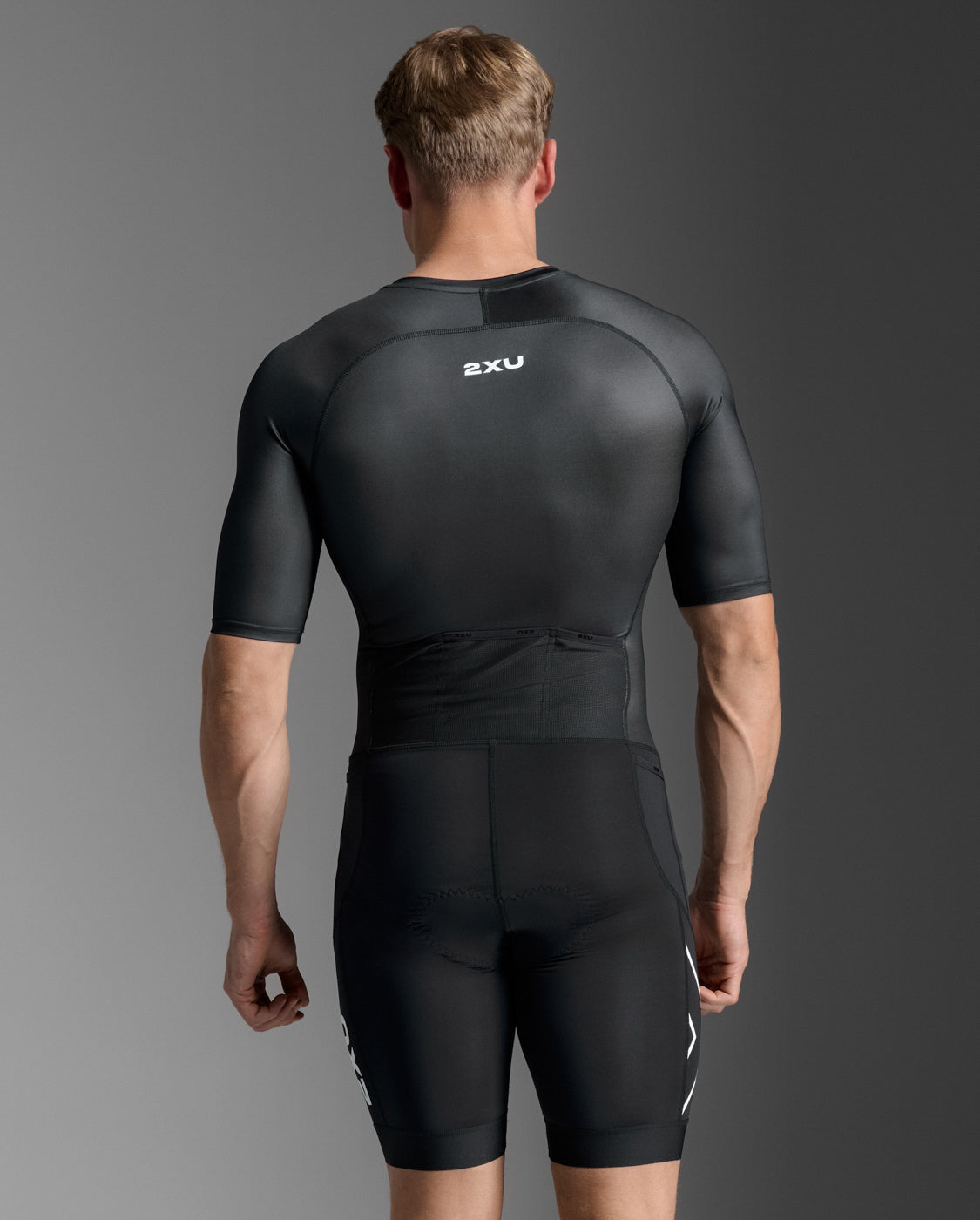 2XU XTRM トレーニングウェア ブラック Core Sleeved Trisuit – 2XU US