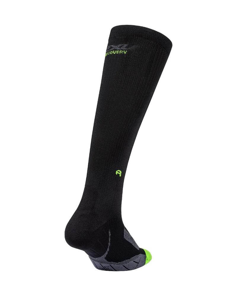 Socks: Unisex Black-Grey Compression Socks 2XU – 2XU
