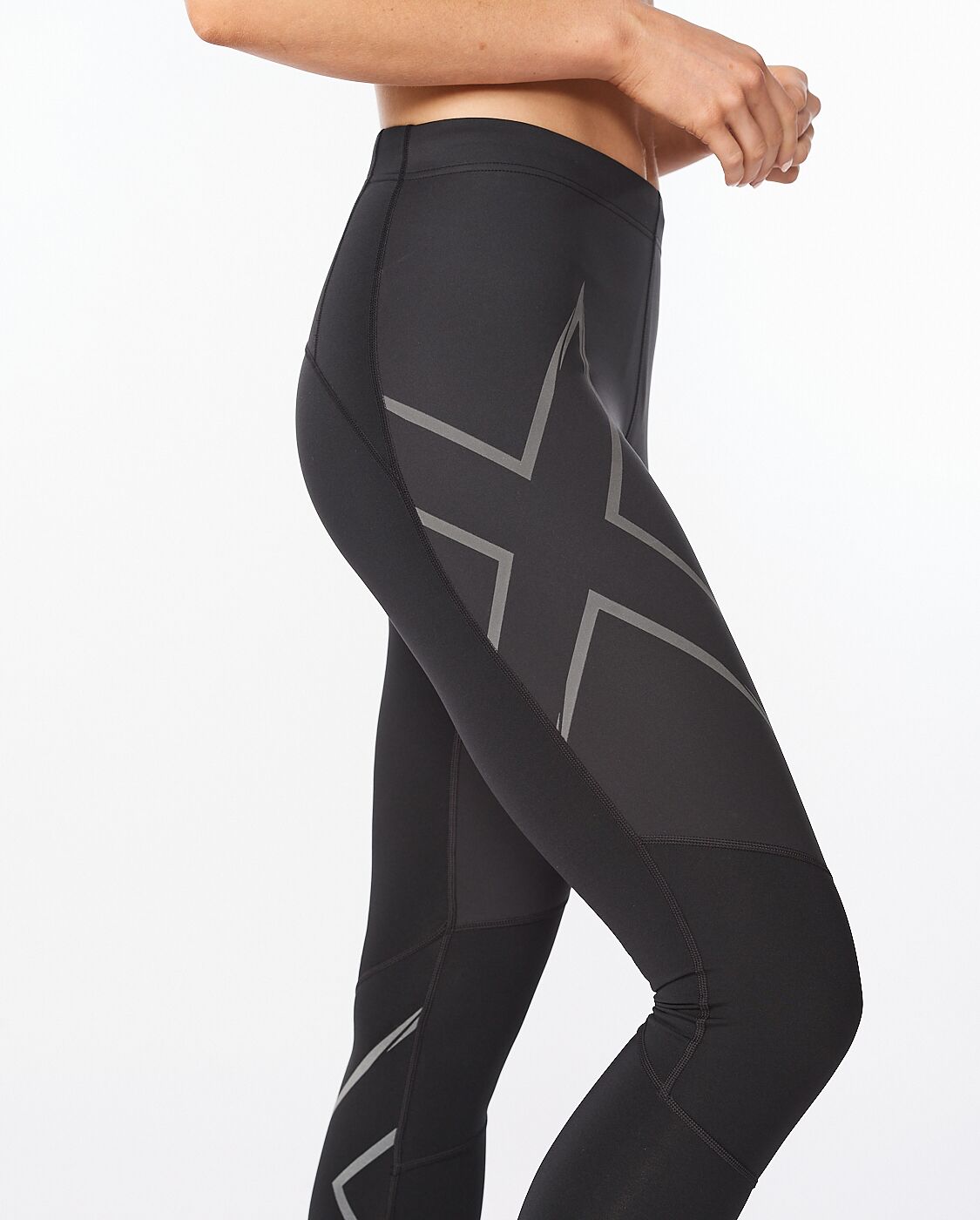 2XU Men's Ignition Shield Compression Tights - Powerful Support & Warmth -  Black/Black Reflective