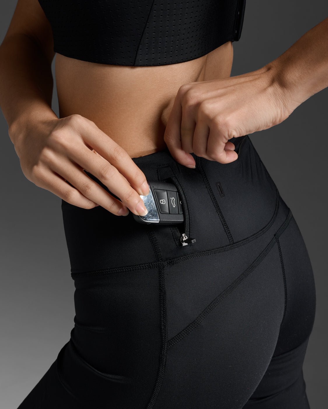 Light Speed Mid Rise Compression Shorts