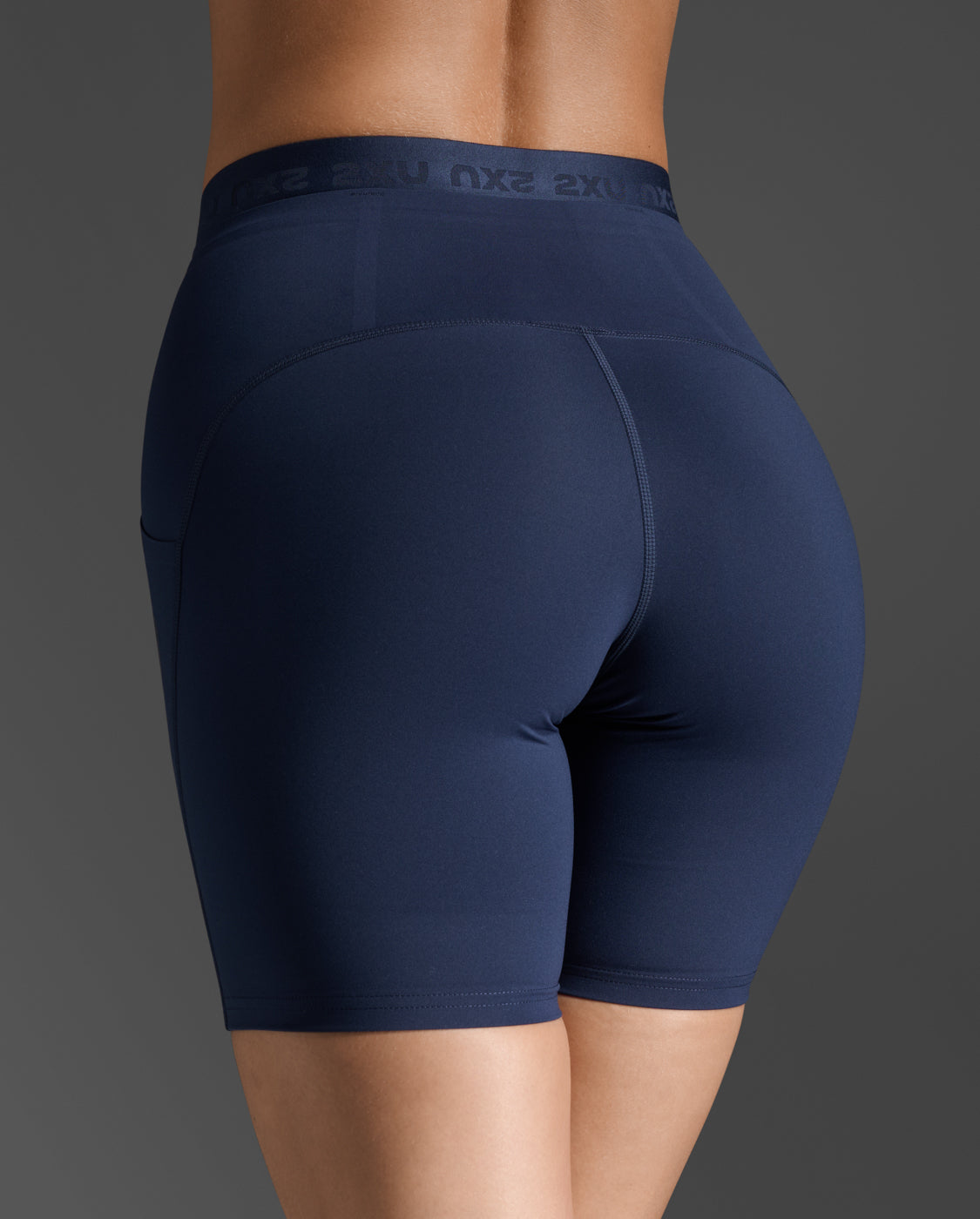 Form Stash Hi-Rise 6" Compression Short with Pockets