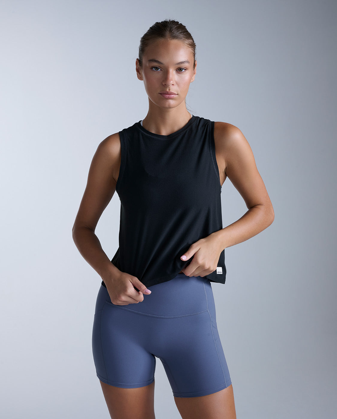 Women's Training Tops - Singlets & Tanks – 2XU US