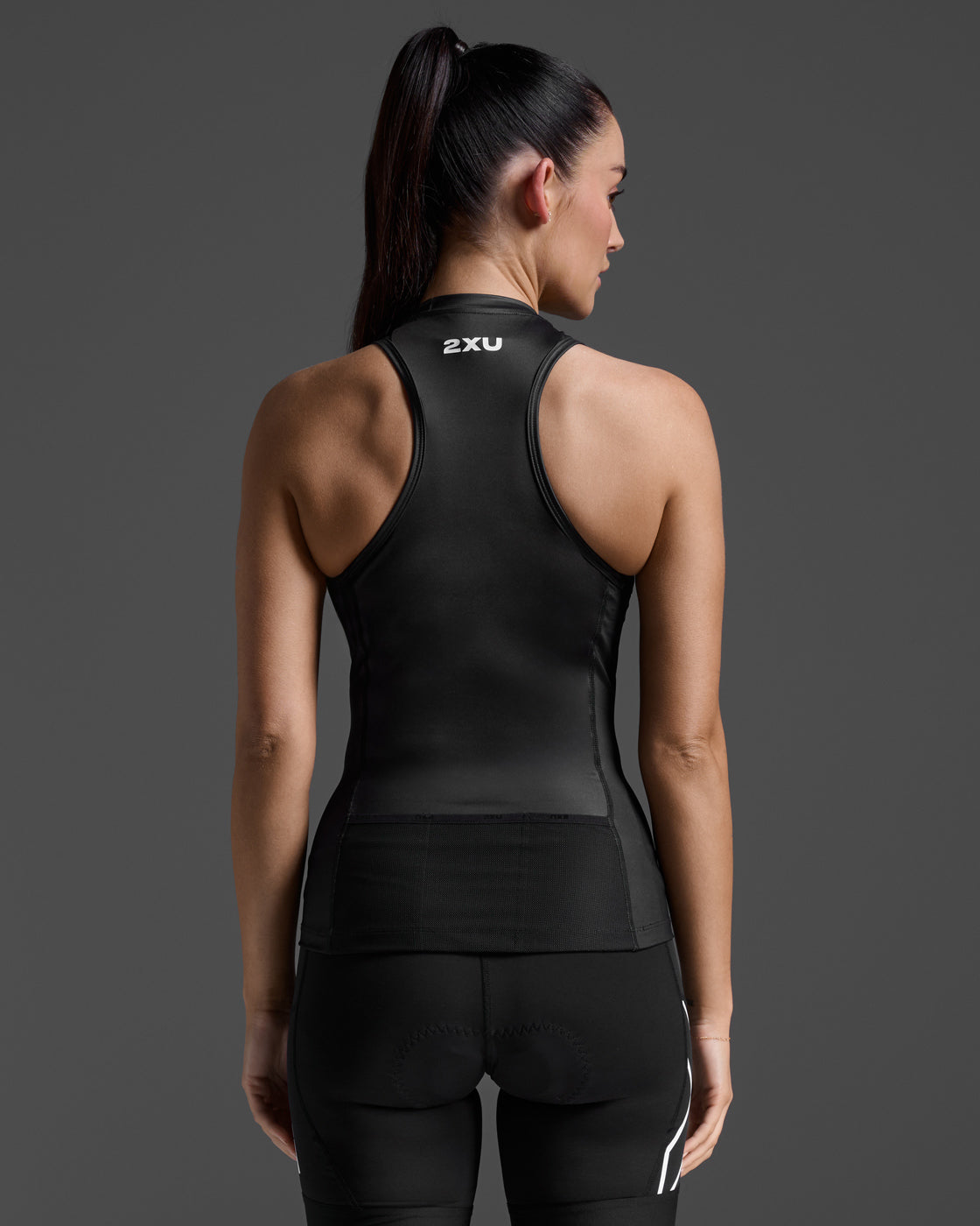 トライアスロン用、2XU sizeSM。 Core Tri Tank – 2XU US